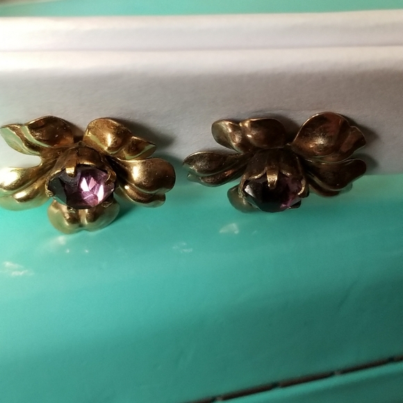 Vintage Van Dell flower earrings screwback gold fill purple floral - Picture 5 of 14